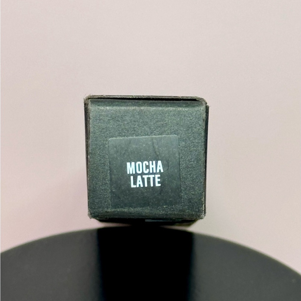 Makeup by Mario Ultra Suede Cozy Lip Crème 0.10 OZ (Mocha Latte) NIB - Picture 3 of 5